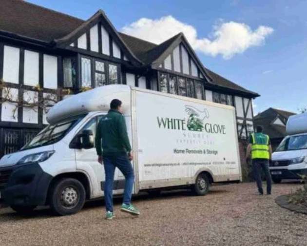 A Complete Guide to Hiring a Removals Company in Esher